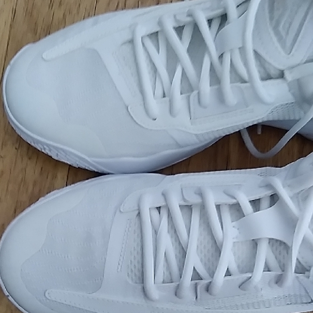 Nike Giannis Immortality 3 White Shoes - Picture 7 of 9